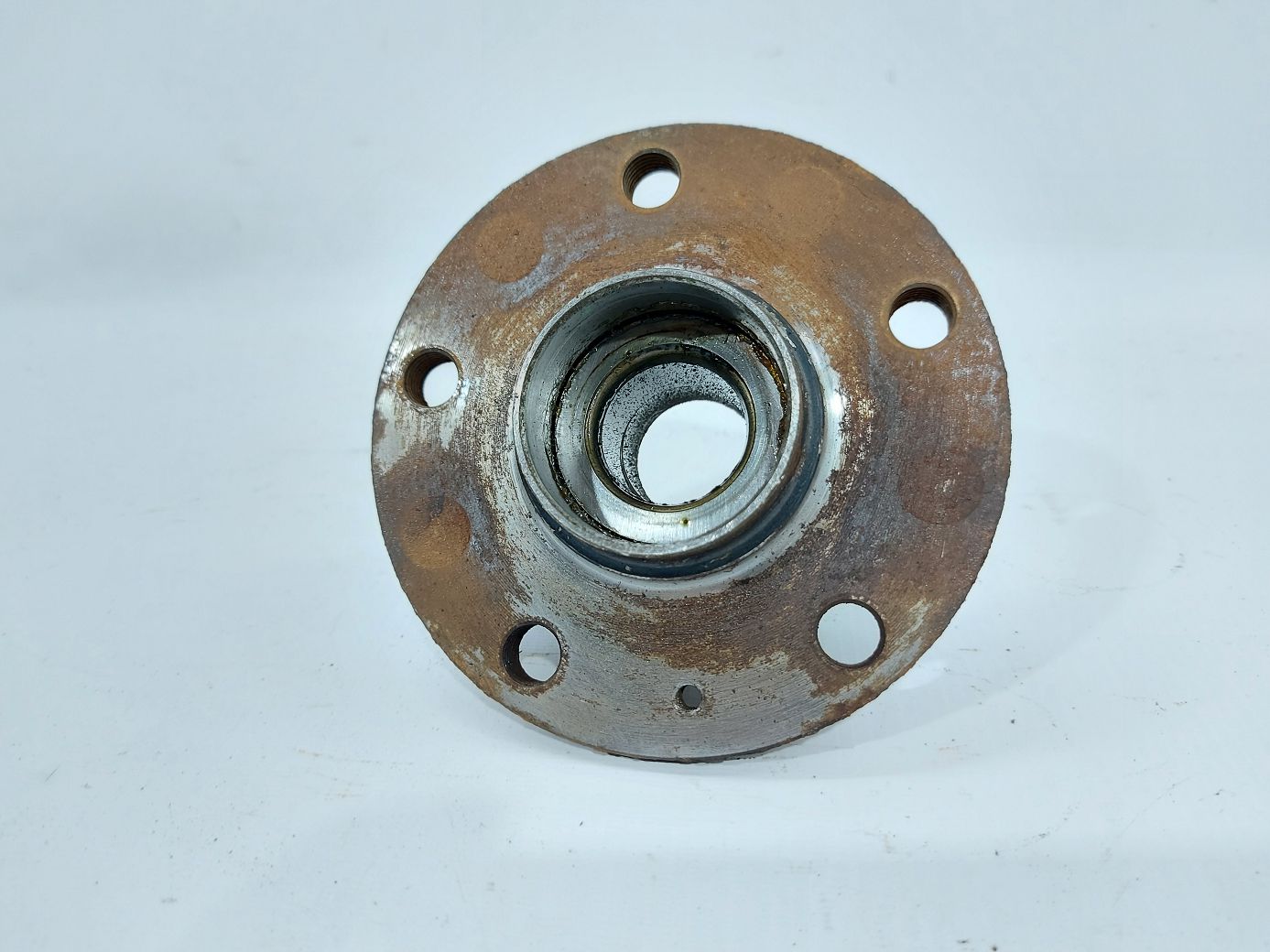 Passat s Ступиця задня права/ліва Volkswagen Passat S 2006-2020 3G0598611A Volkswagen Passat S 8