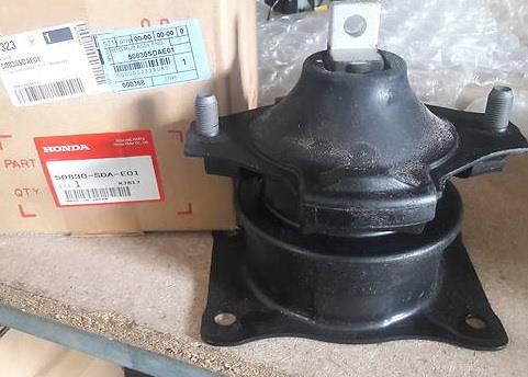 Подушки двигателя. Передня подушка двигуна HONDA 50830SDAE01 Подушки двигателя. Передня подушка двигуна HONDA 50830SDAE01