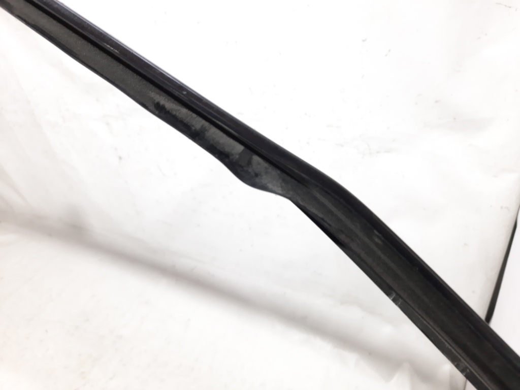 7 series Молдинг на дах правий BMW 7 2012 51137185056 BMW 7 4