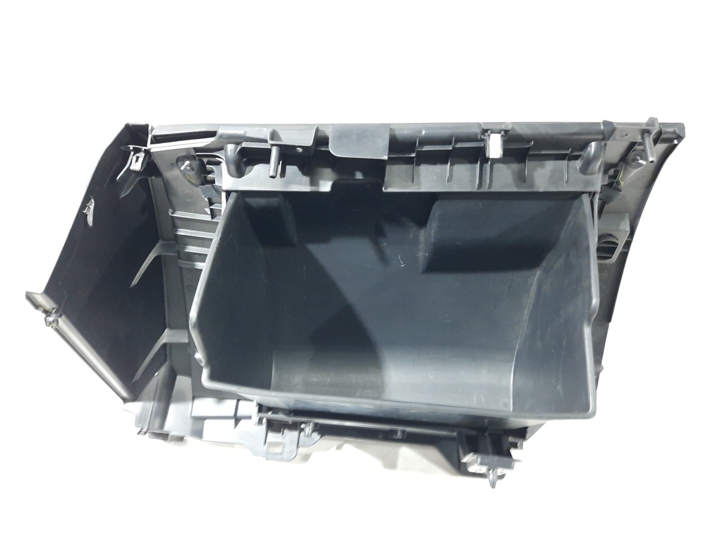 3 Бардачок Mazda 3 2014-2016 BHN164030C02 Mazda 3 7