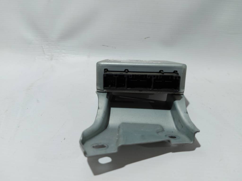 Prius c Блок управления рулевым механизмом Toyota Prius C 2012-2013 8965052B81 Toyota Prius C 3