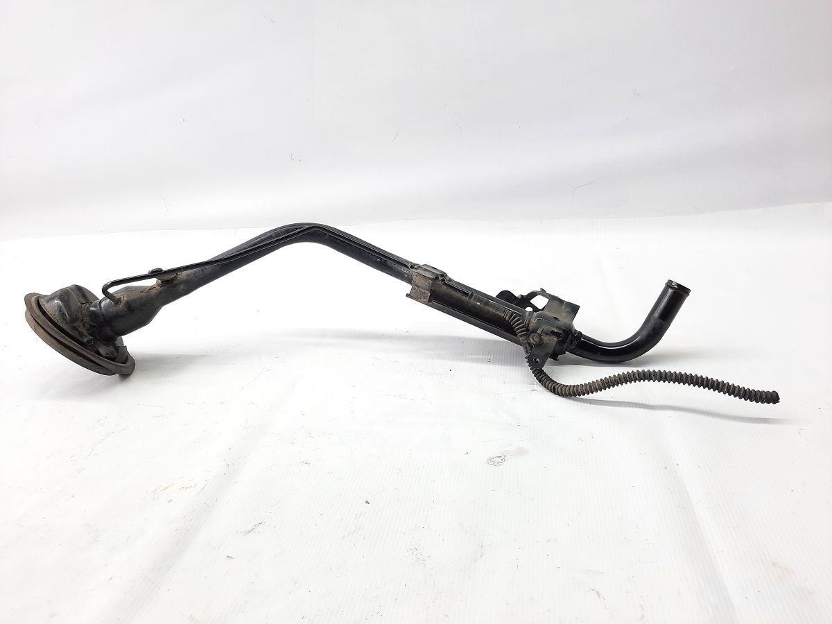 Sentra Заливная горловина Nissan Sentra 2016-2019 172204AF1A Nissan Sentra 6