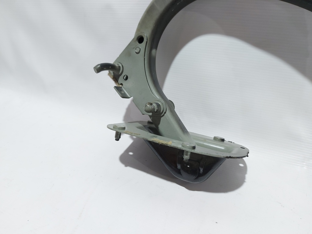 5 series Петля кришки багажника права BMW 5 series 2011-2016 41627204238 BMW 5 series 6