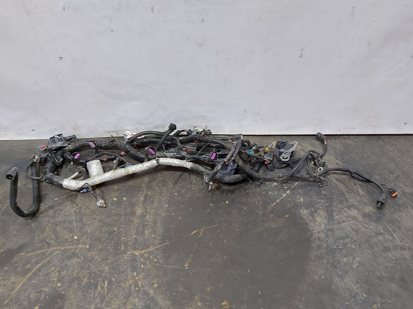 Equinox. Проводка двигуна Chevrolet Equinox 2014-2015 23103156 Chevrolet Equinox