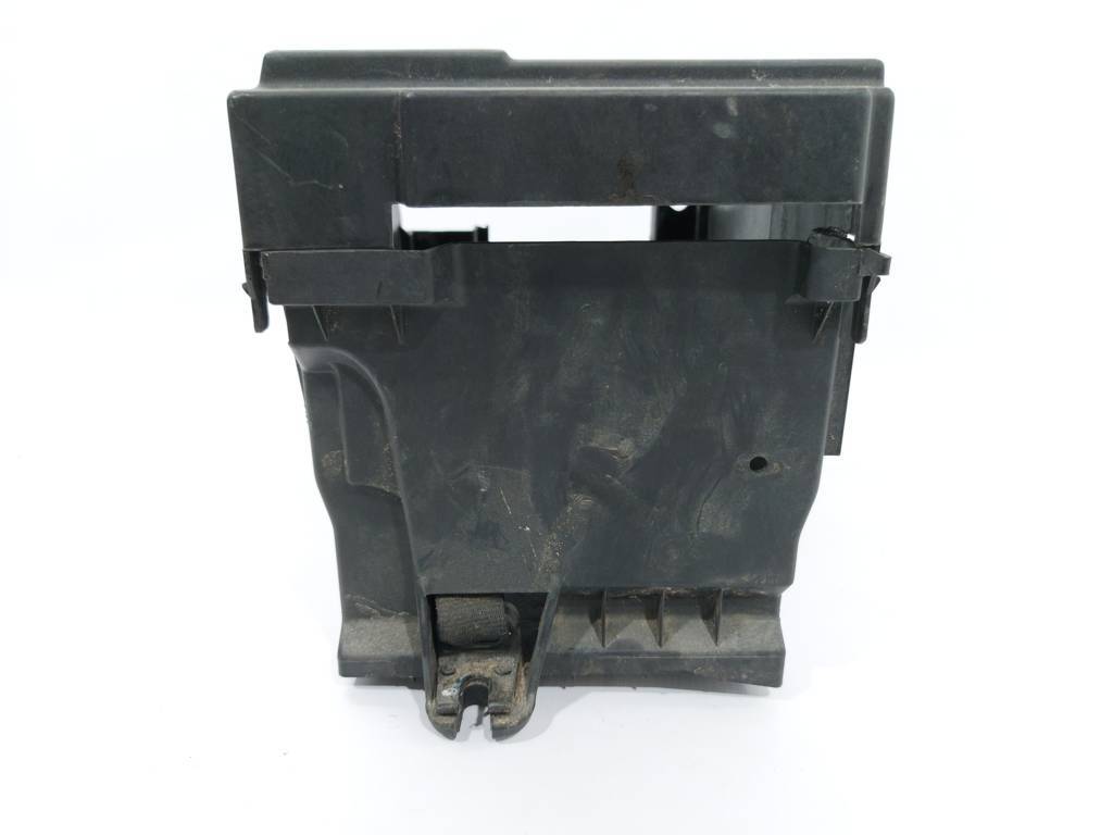 Regal Корпус АКБ Buick Regal 2010-2020 23128537 Buick Regal 7