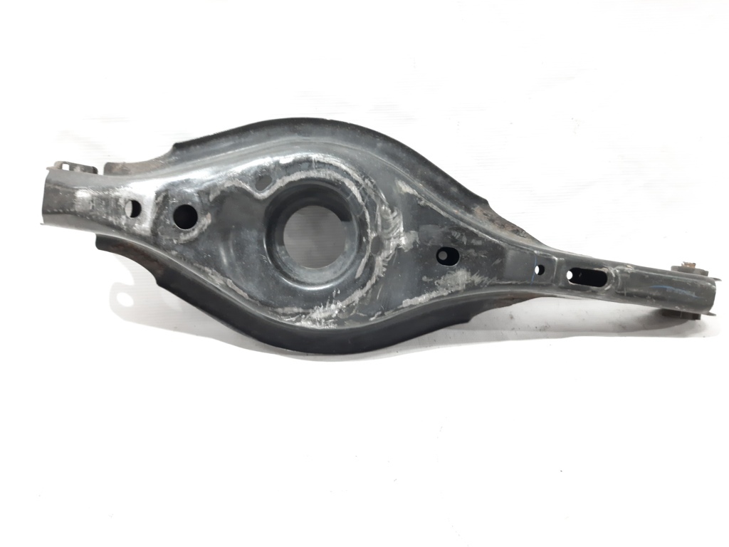 3. Важіль задній нижній правий Mazda 3 2017-2018 BJS728300B Mazda 3