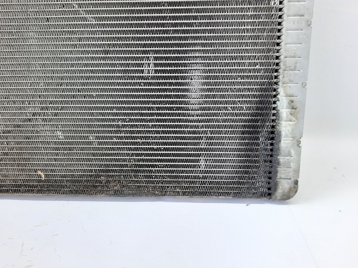 5 series Радіатор системи охолодження (пробитий) BMW 5 series 2011 17118669005 BMW 5 series 13