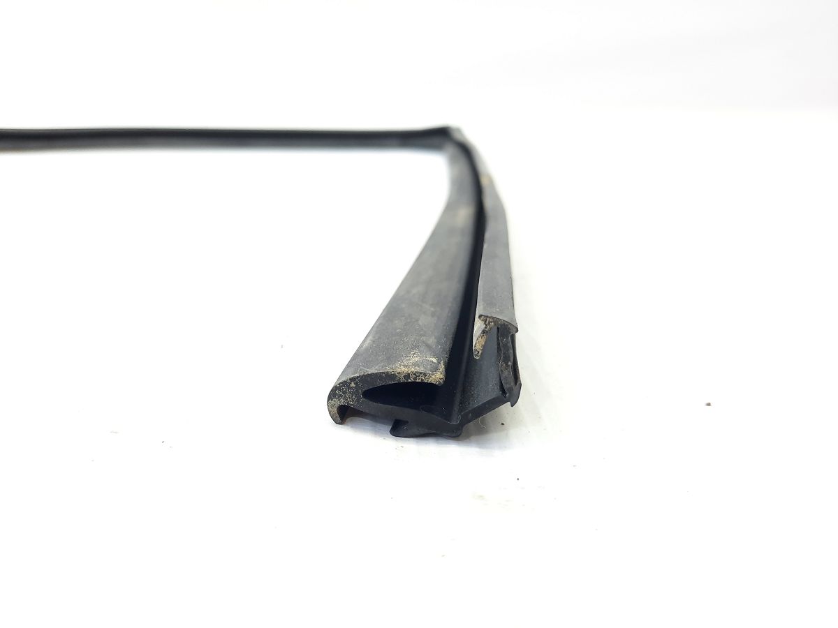 Elantra Направляющая резинка стекла двери задней правой Hyundai Elantra 2011-2016 835403X000 Hyundai Elantra 5