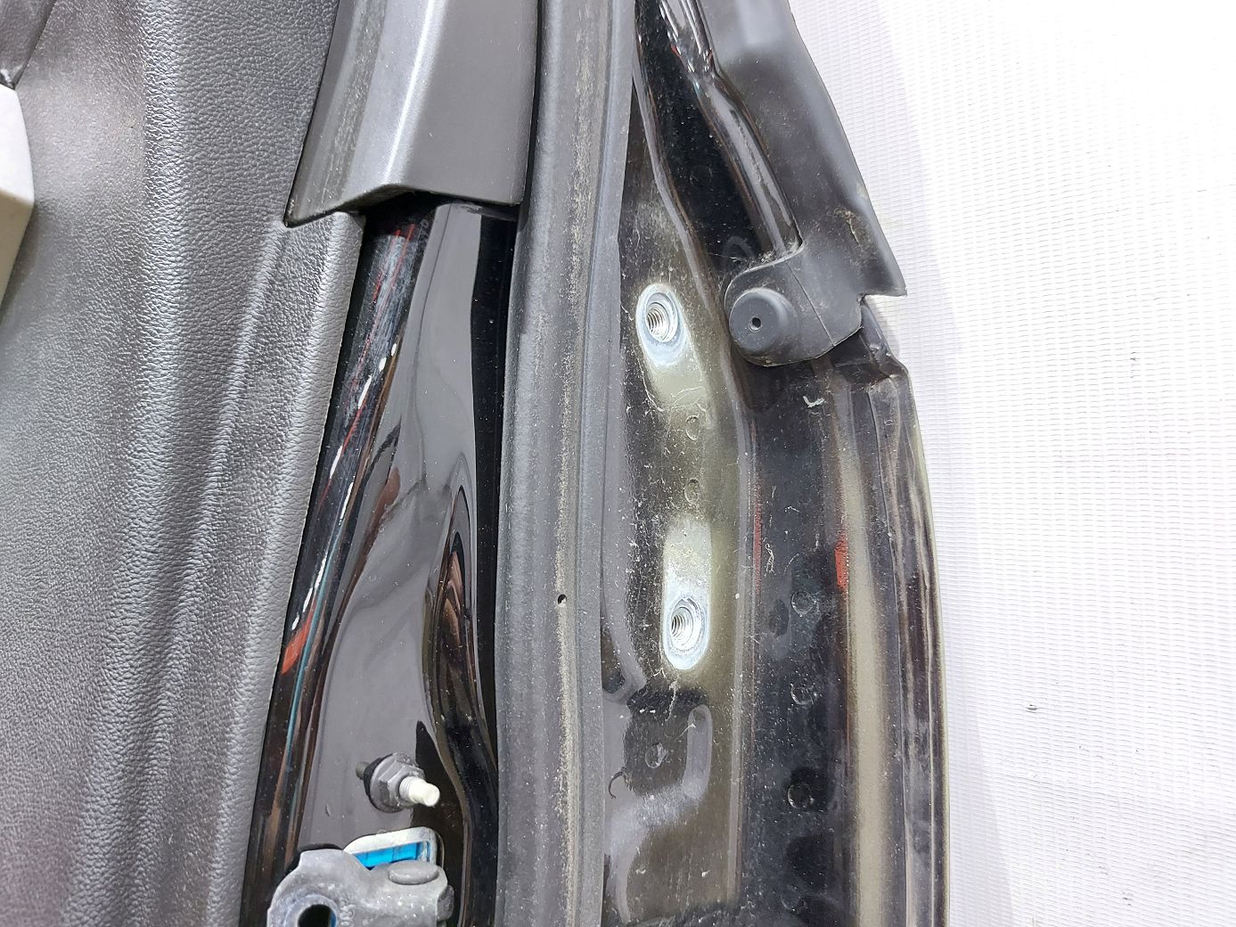 Volt Двері передні ліві Chevrolet Volt 2011-2015 22885533 Chevrolet Volt 18