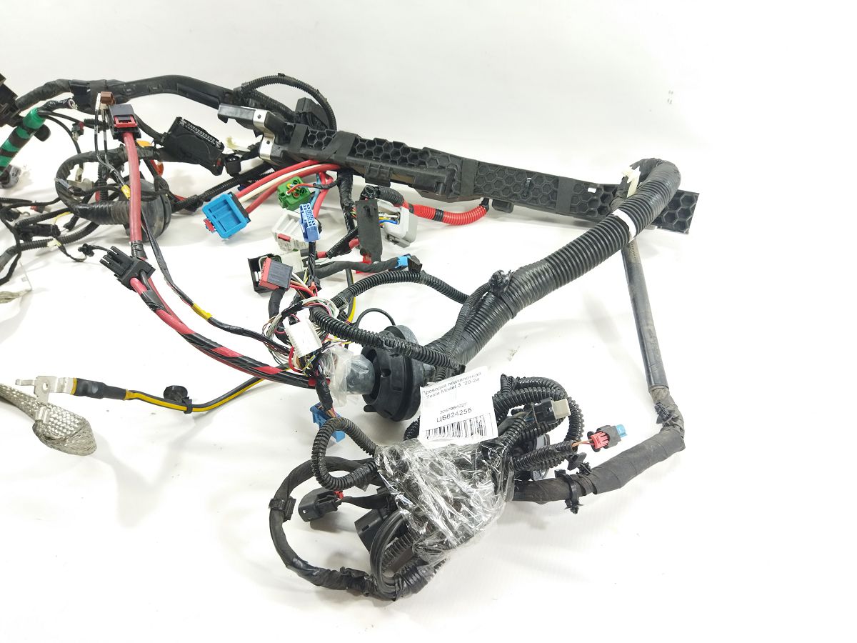 Model 3 Проводка подкапотная Tesla Model 3 2020-2024 306796402F Tesla Model 3 5