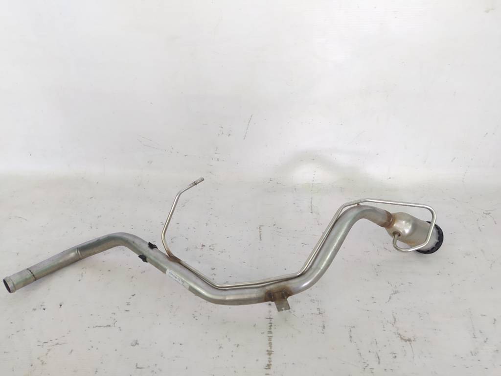 Fusion Горловина топливного бака Ford Fusion 2013-2015 DG939034AH Ford Fusion 4