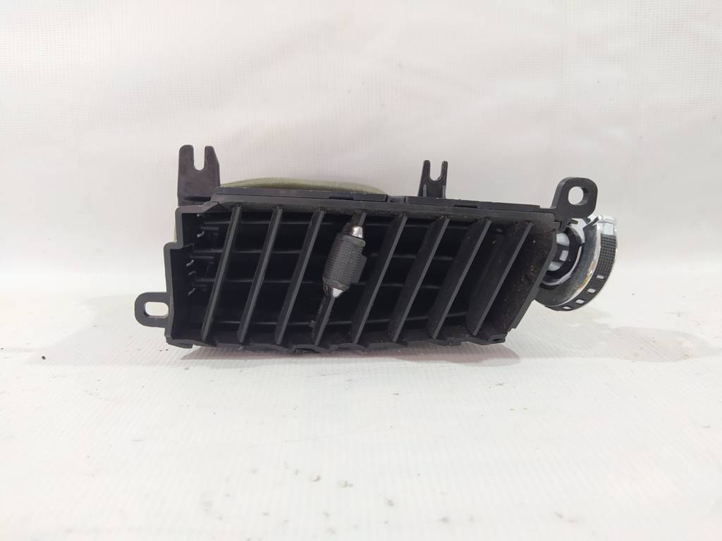 200. Вентиляційні грати ліві Chrysler 200 2015-2017 1U4371X9AC Chrysler 200 200. Вентиляційні грати ліві Chrysler 200 2015-2017 1U4371X9AC Chrysler 200