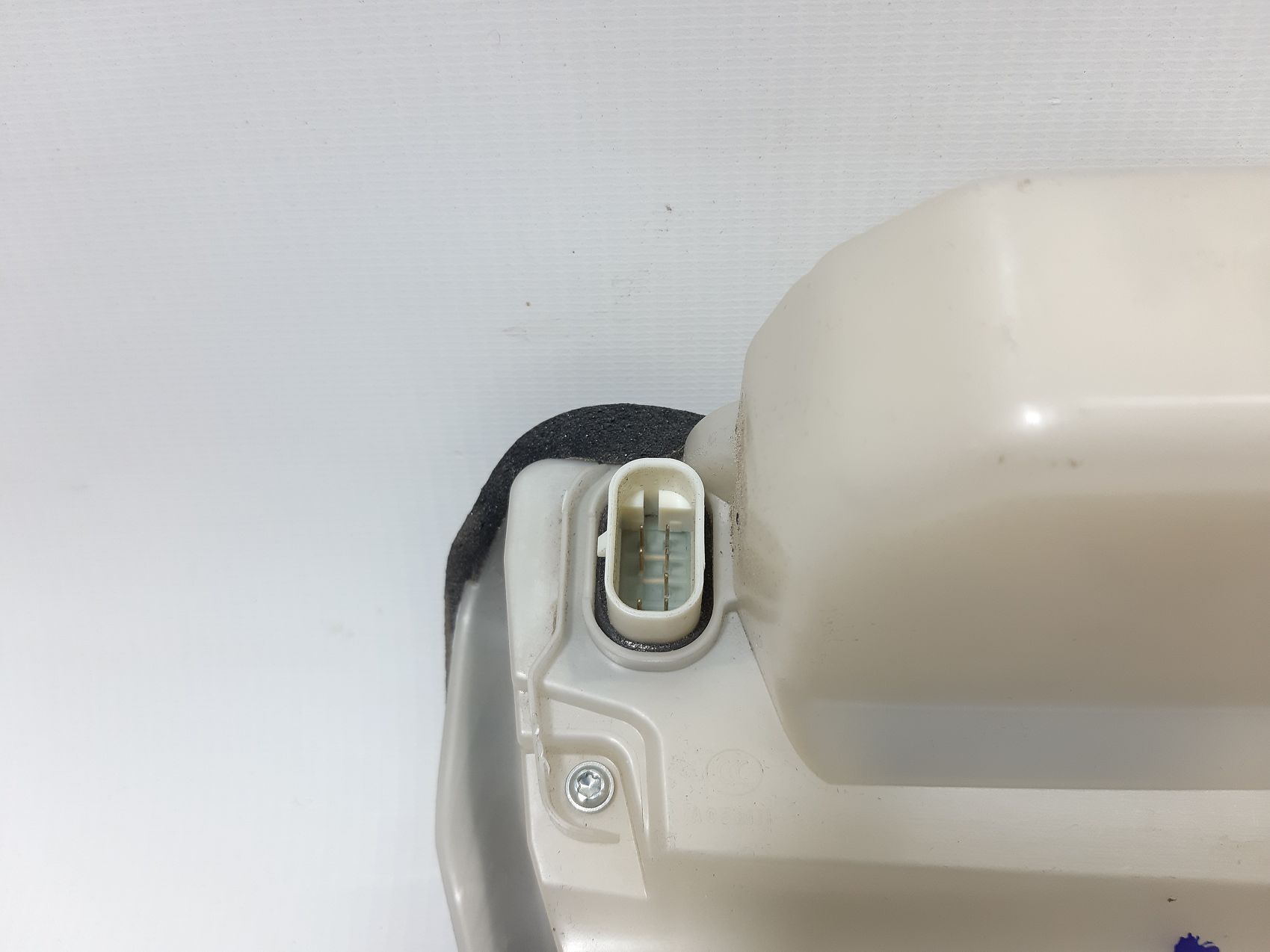 Model 3 Замок двери задней правой Tesla Model 3 2020-2023 150067500B Tesla Model 3 5