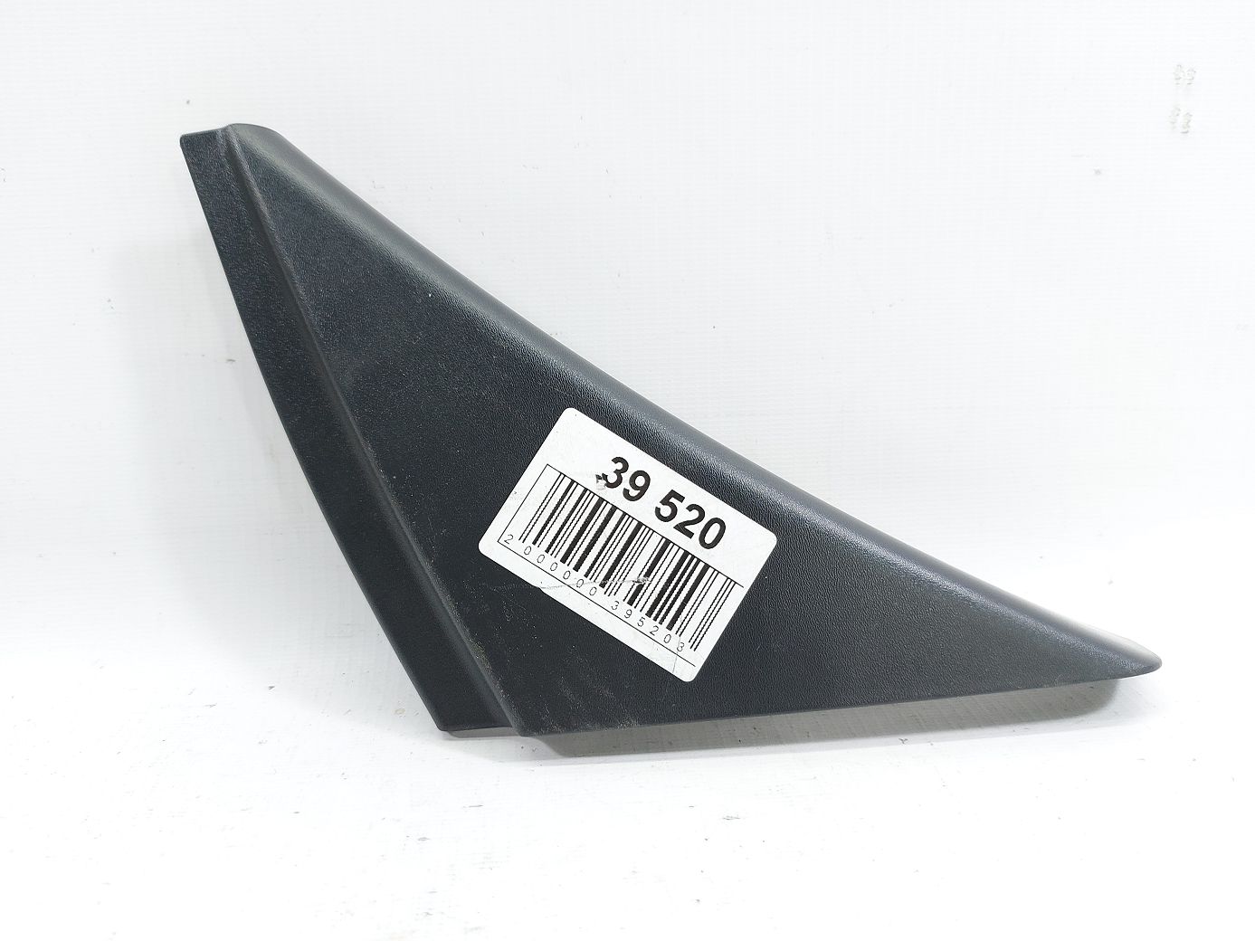 Prius c. Кутник дверей задній лівий внутрішній Toyota Prius C 2012-2019 6767452050 Toyota Prius C