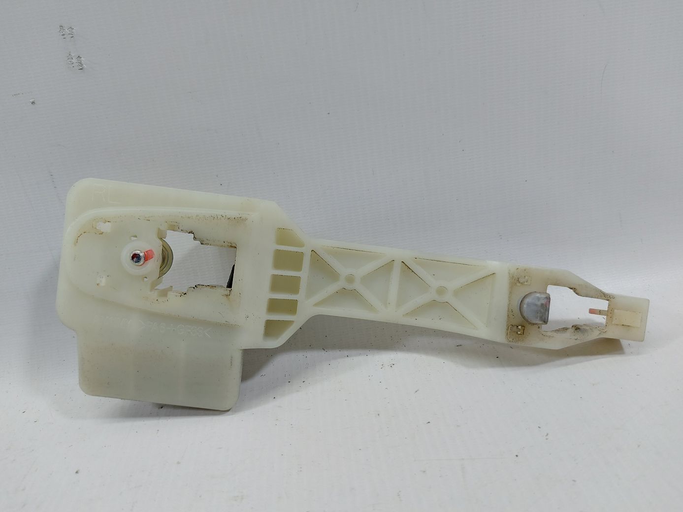 Soul Кронштейн ручки зовнішніх дверей задніх лівих Kia Soul 2012-2013 836552K500 Kia Soul 2