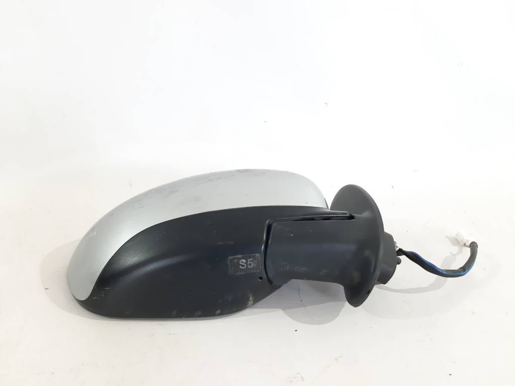 Cube Дзеркало праве Nissan Cube 2009-2014 963011FC0C Nissan Cube 3
