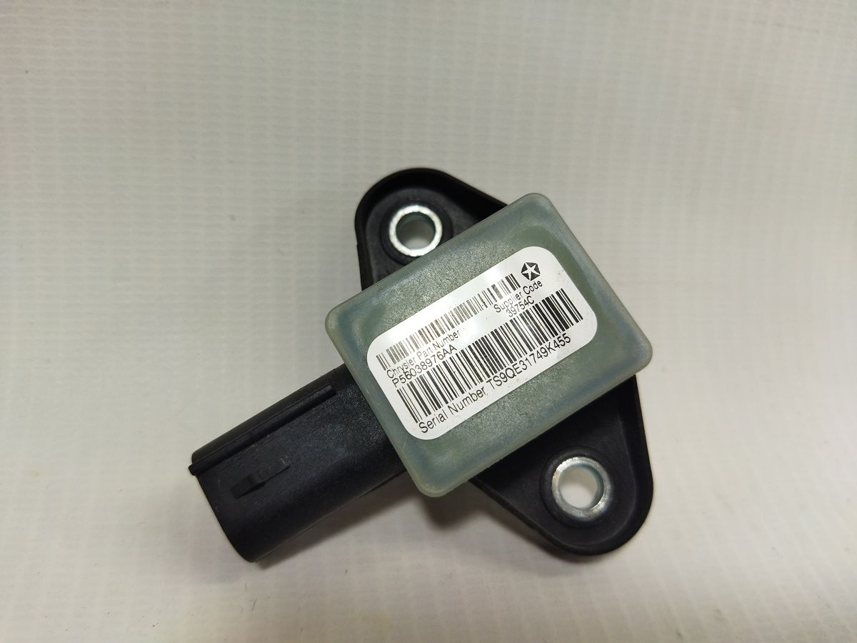 200 limited Датчик удару дверей передньої правої Chrysler 200 Limited 2015-2017 56038976AA Chrysler 200 Limited 2