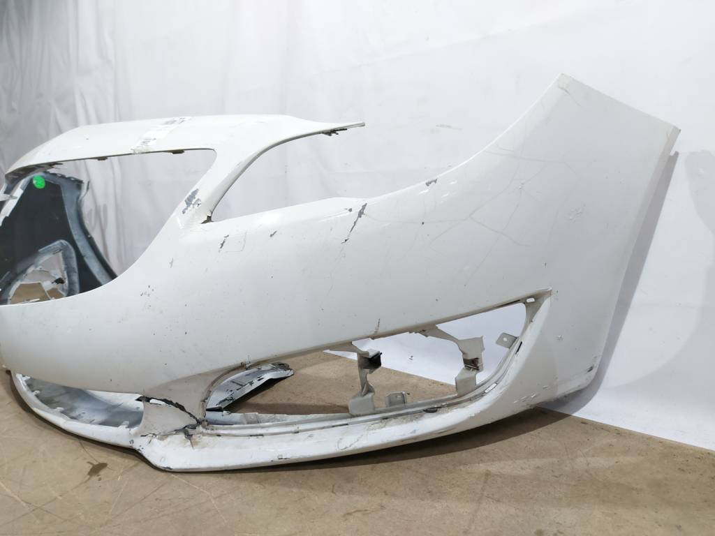 Regal Бампер передний Buick Regal 2014-2017 22938366 Buick Regal 2