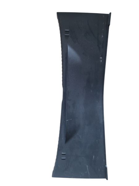 Bolt. Накладка отвору багажника Chevrolet Bolt EV 2017-2021 94556642 Chevrolet Bolt EV