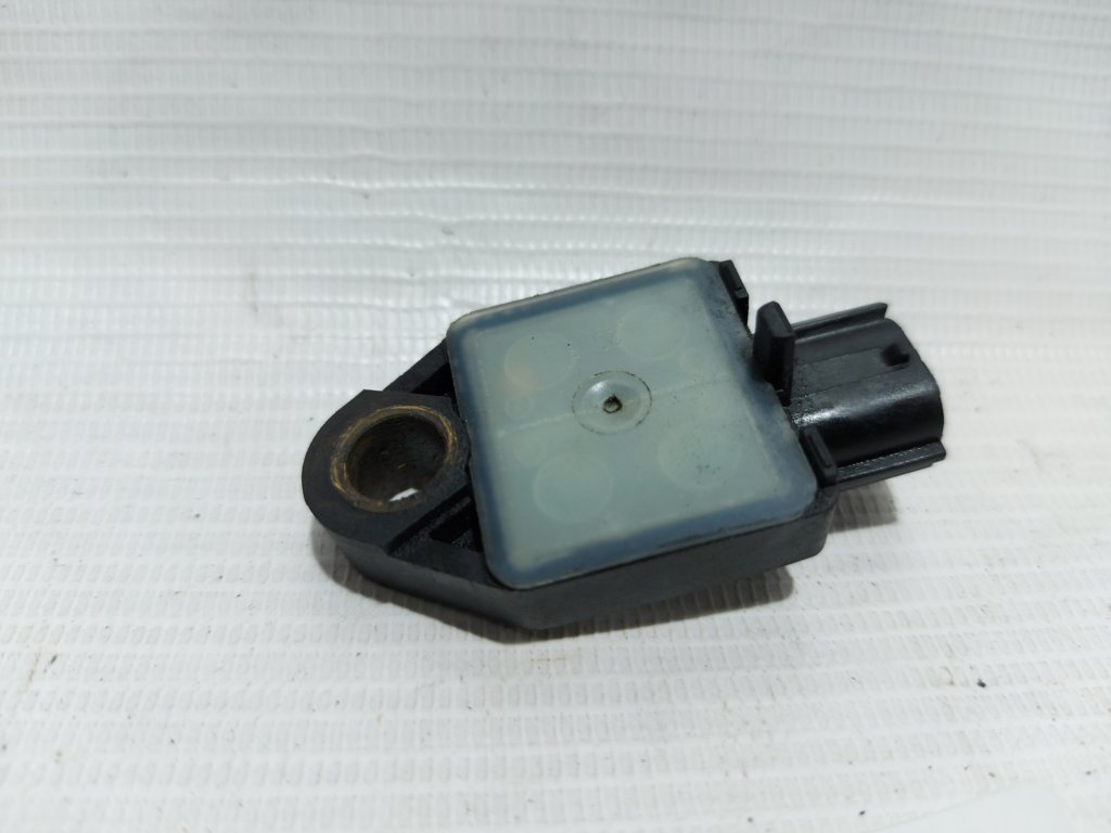 Avenger. Датчик удару бокового передній лівий/правий Dodge Avenger 2011-2014 68056160AA Dodge Avenger