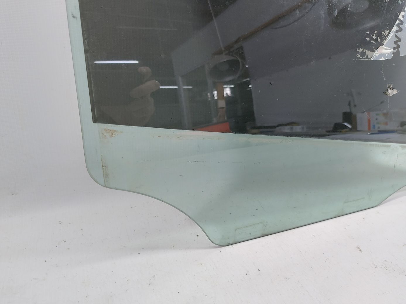 Volt Скло дверей задньої правої Chevrolet Volt 2012-2015 22860297 Chevrolet Volt 3
