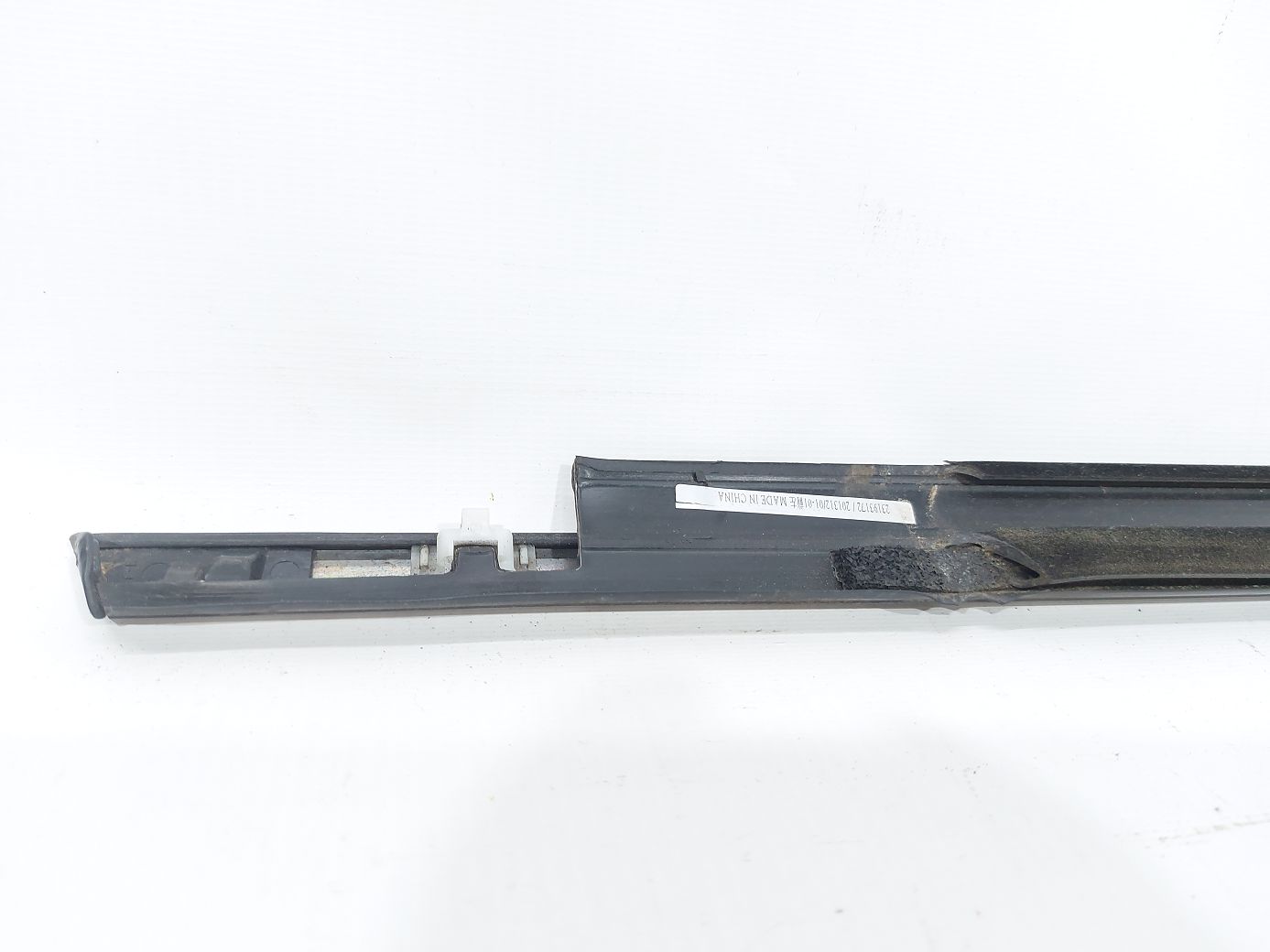 Equinox Ущільнювальна гумка скла передньої лівої двері зовнішня Chevrolet Equinox 2011-2017 23193172 Chevrolet Equinox 6