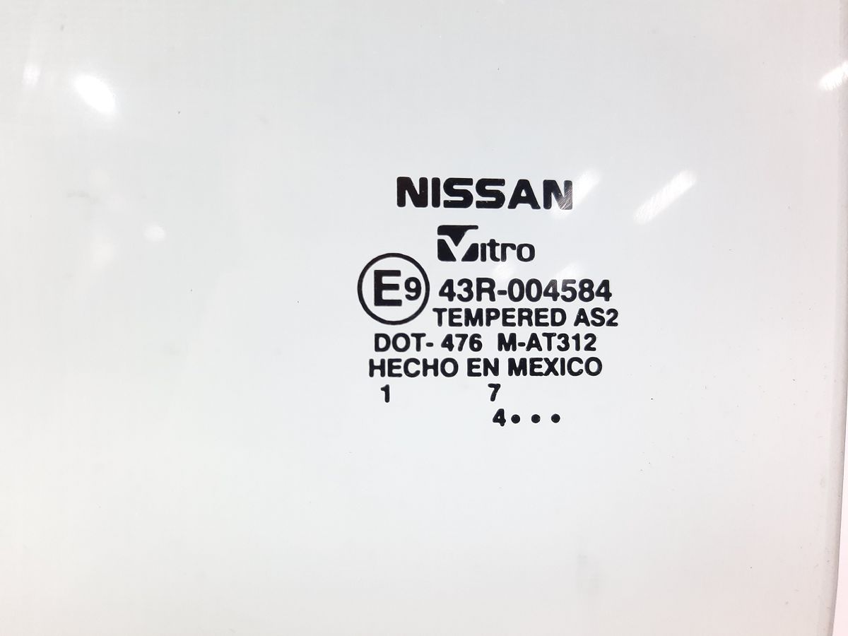 Sentra Скло дверей задньої лівої Nissan Sentra 2013-2019 823013SG0A Nissan Sentra 2