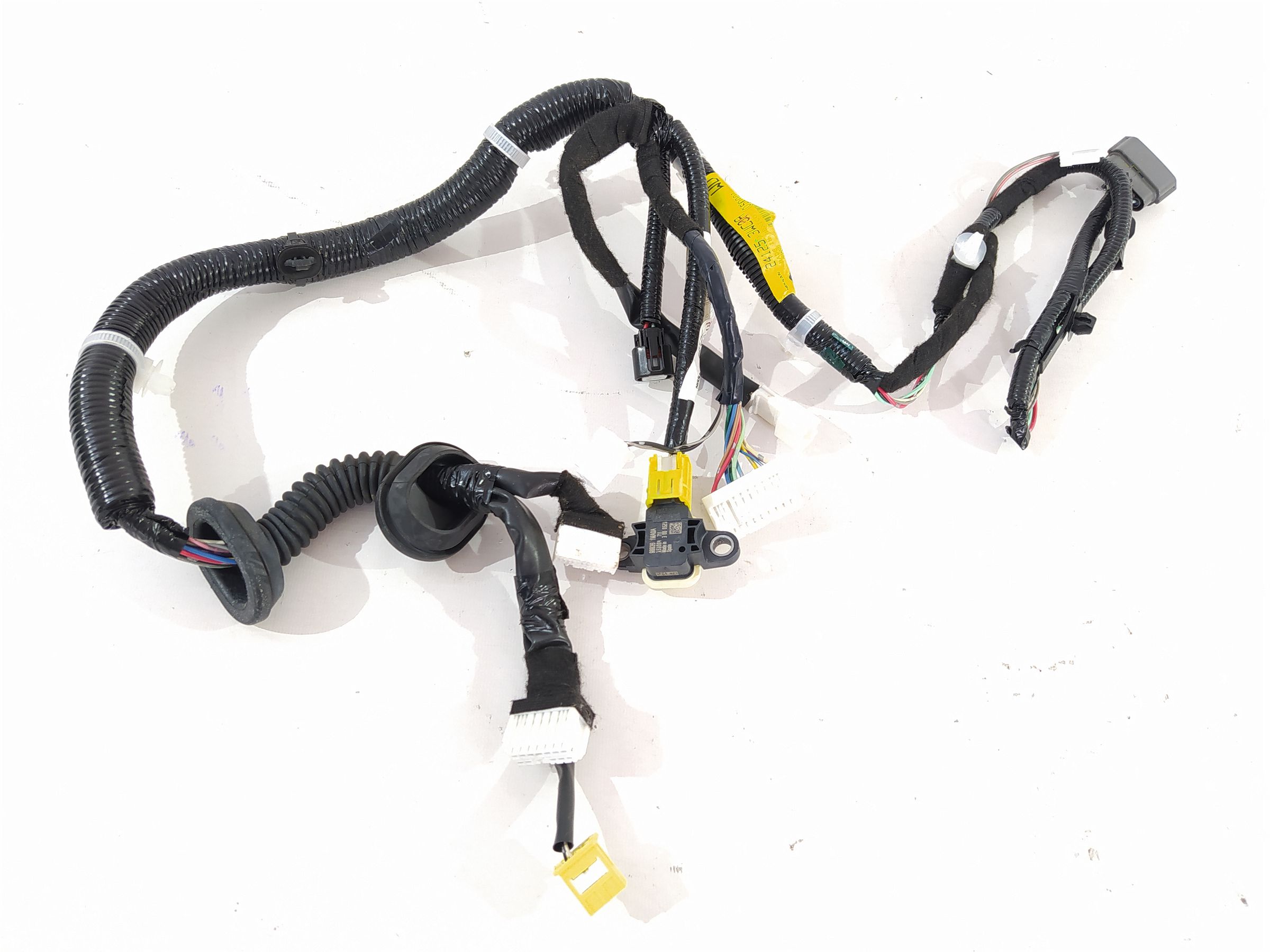 Versa note Проводка дверей передньої лівої Nissan Versa Note 2015-2019 241253WC0A Nissan Versa Note 1