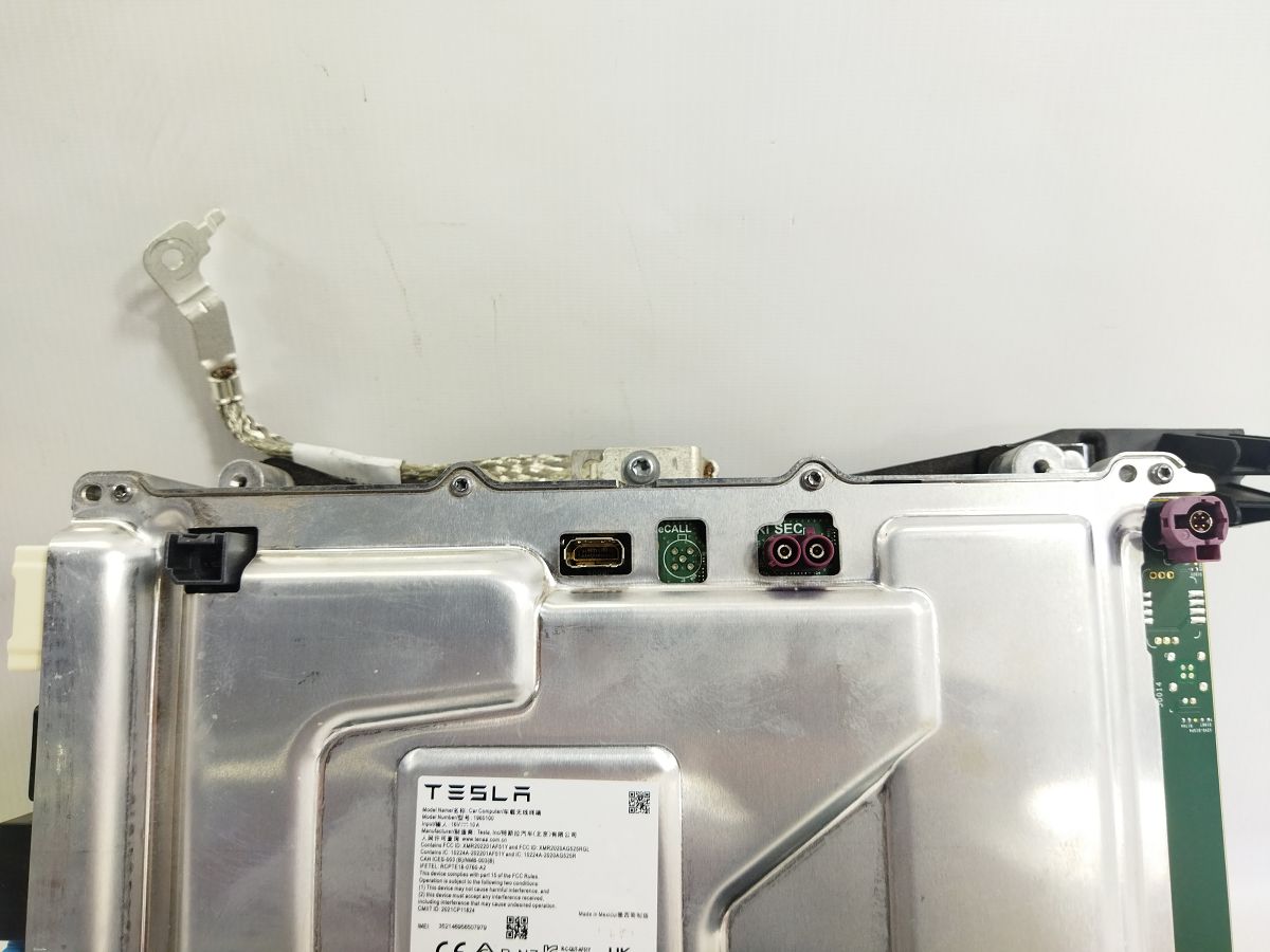 Model 3 Компьютер навигации (сертификатов нет, к WIFI не подключается) Tesla Model 3 2020-2024 168127100G Tesla Model 3 3