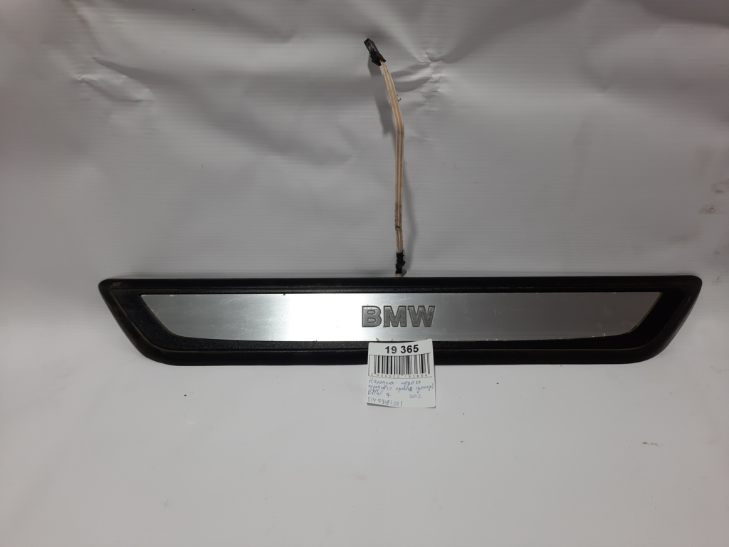 7 series. Накладка порога переднего правая (декор) BMW 7 2012 51477181011 BMW 7