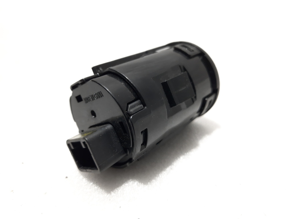 3 Кнопка старт-стоп Mazda 3 2014-2016 BHR1663S0A Mazda 3 3