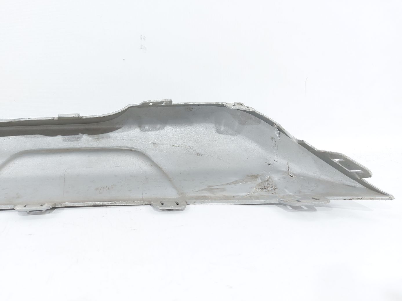 Trax Накладка бампера переднего (трещены) Chevrolet Trax 2017-2021 42392739 Chevrolet Trax 6 Trax Накладка бампера переднего (трещены) Chevrolet Trax 2017-2021 42392739 Chevrolet Trax 6