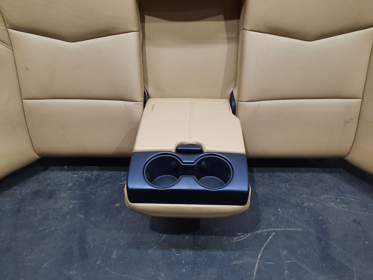 Ats Спинка заднего ряда сидений Cadillac ATS 2013-2014 22904869 Cadillac ATS 3