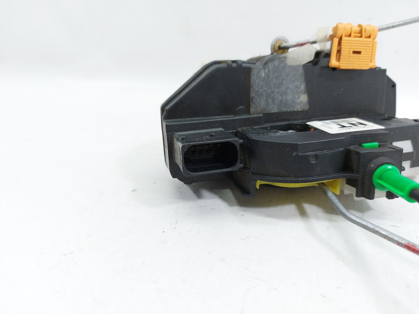 Trax Замок двери передней левой Chevrolet Trax 2017-2021 13579497 Chevrolet Trax 4