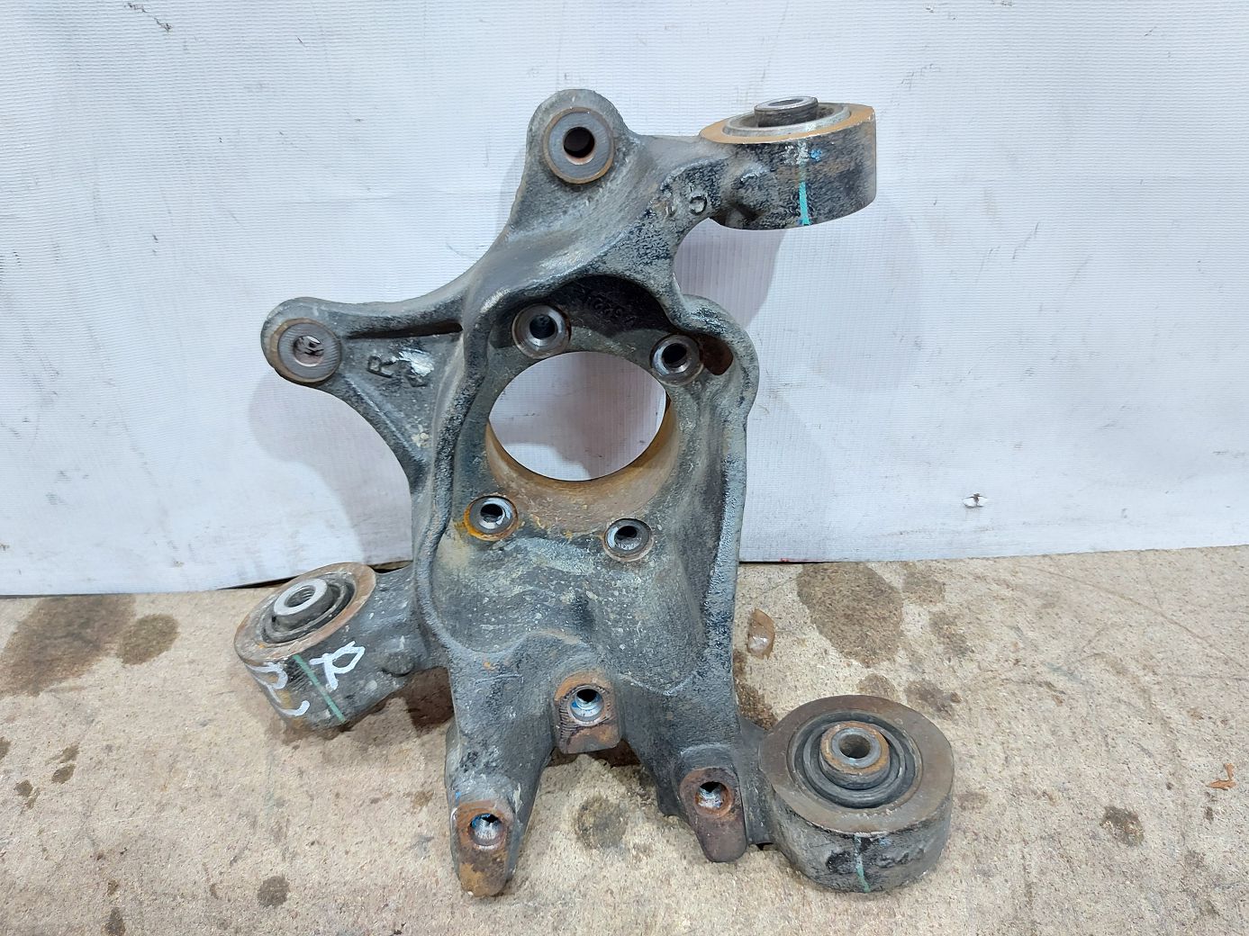 Journey Поворотный кулак задний правый Dodge Journey 2009-2020 68083244AE Dodge Journey 6