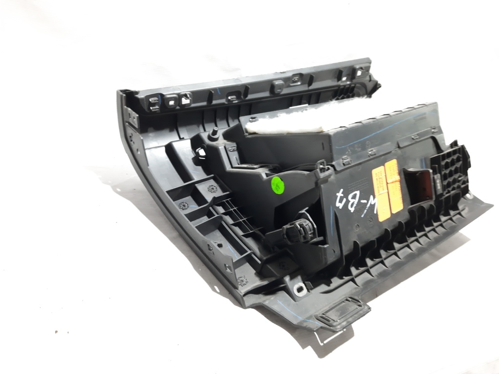 Passat s Бардачок Volkswagen Passat S 2012-2015 561857114C82V Volkswagen Passat S 4