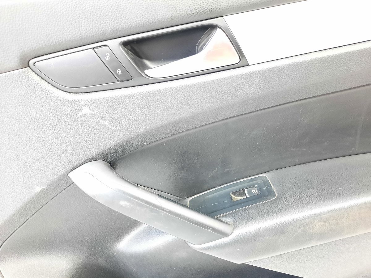 Passat s Карта дверей передньої правої Volkswagen Passat S 2012-2019 561867012GOUR Volkswagen Passat S 10