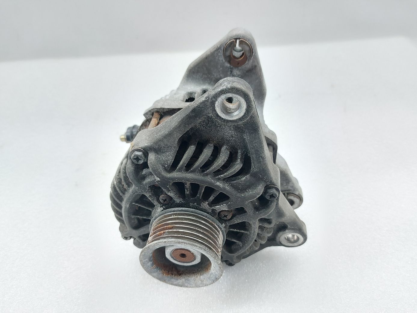 6. Генератор Mazda 6 2014-2017 PE0118300R00 Mazda 6