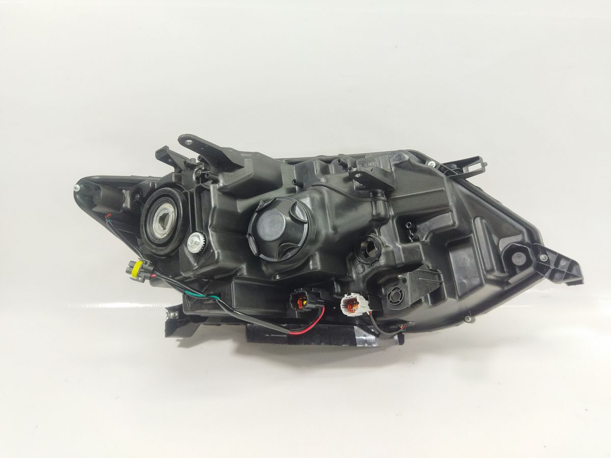 Товары с дефектами Фара передняя левая (потеет) Nissan X-TRAIL 2017-2020 260606FL0A Nissan X-TRAIL 5