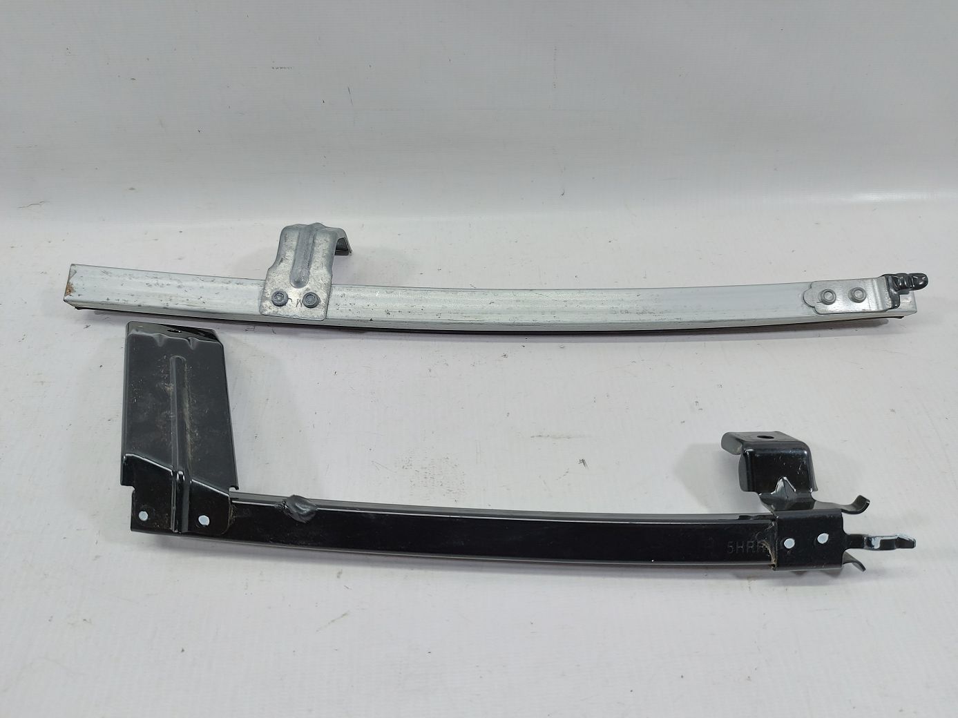 Rogue Направляющая стекла двери задней правой (салазка) Nissan Rogue 2014-2020 H22164BAMA Nissan Rogue 2