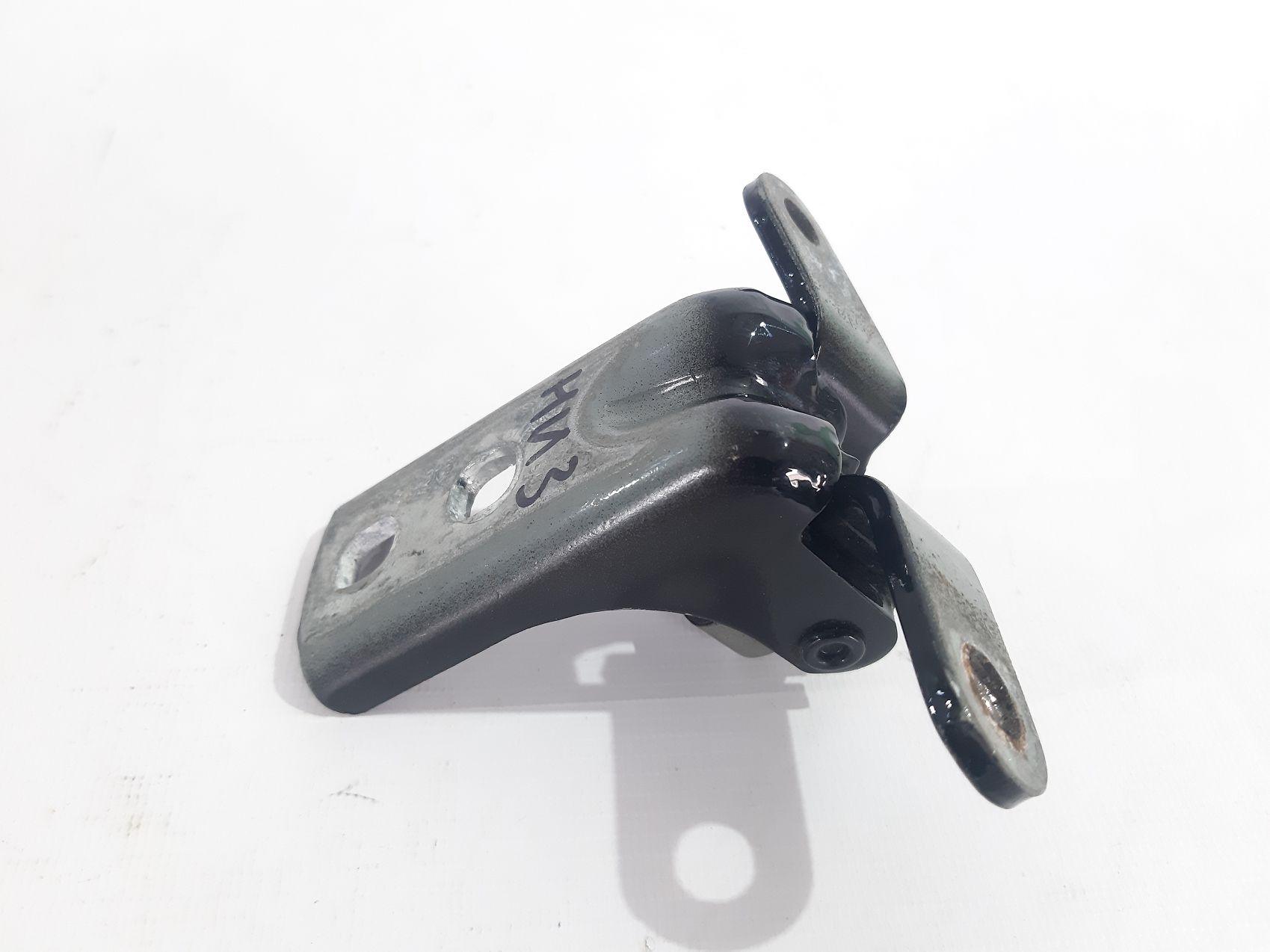 Malibu Петля дверей передньої/задньої лівої нижня Chevrolet Malibu 2011-2017 13501715 Chevrolet Malibu 11 Malibu Петля дверей передньої/задньої лівої нижня Chevrolet Malibu 2011-2017 13501715 Chevrolet Malibu 11