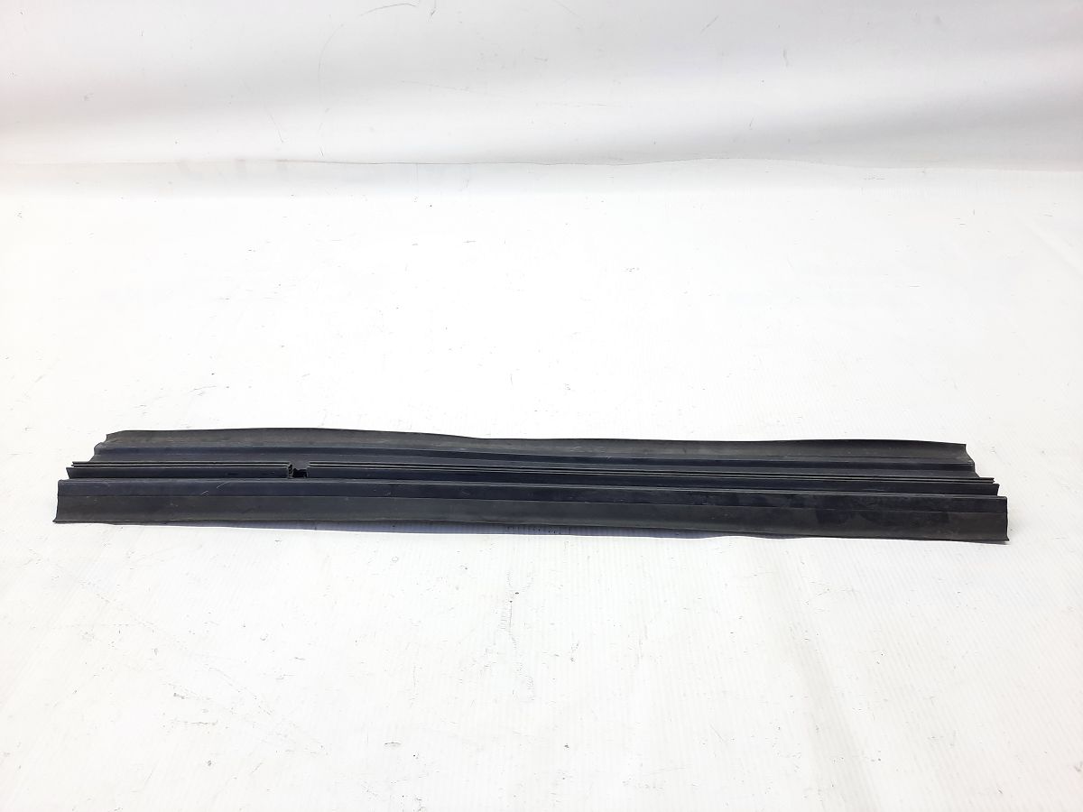 Grand caravan Пыльник радиатора нижний Dodge Grand Caravan 2008-2020 4677679AB Dodge Grand Caravan 2