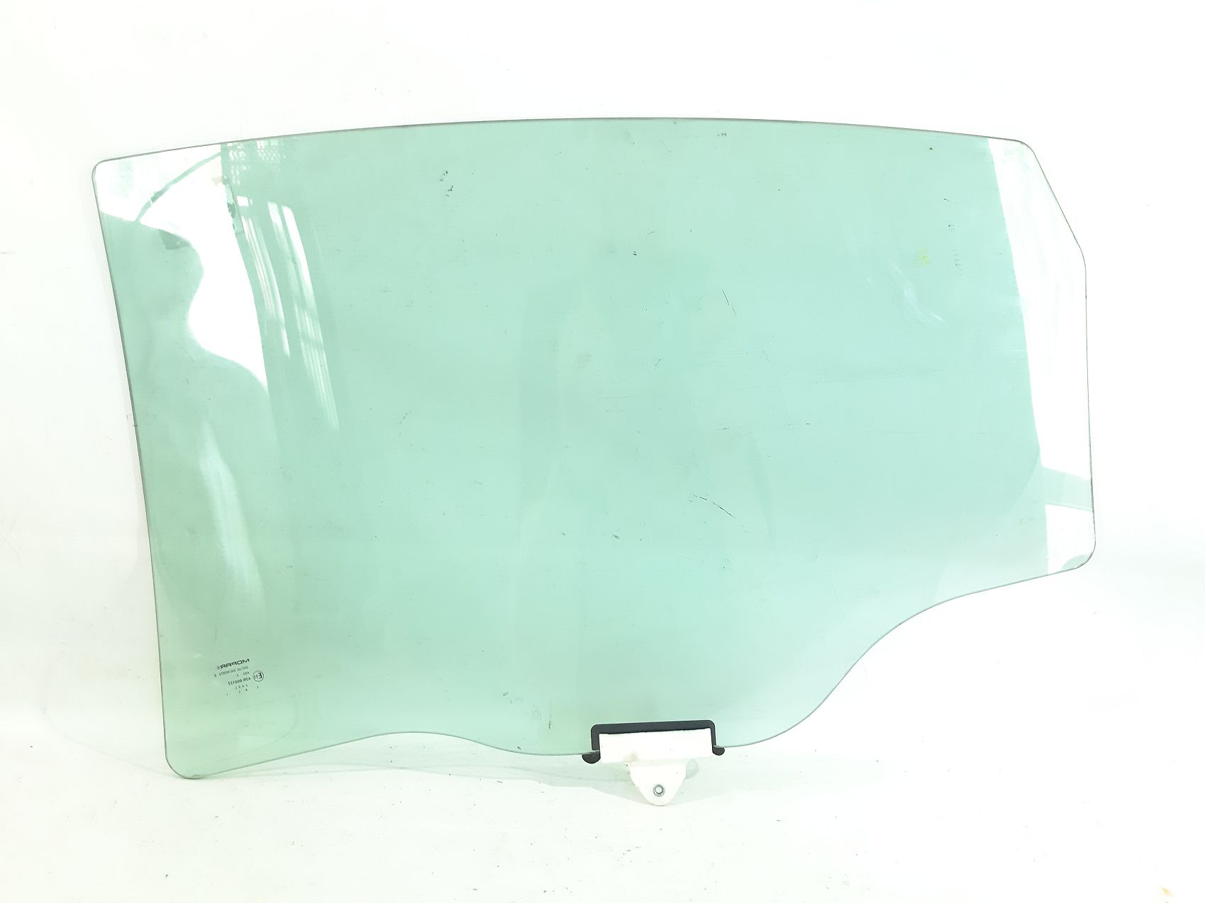 Dart Скло дверей задньої правої Dodge Dart 2013-2019 68082404AB Dodge Dart 3