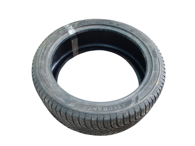 Всесезонные шины. Резина GOOD YEAR Goodyear Assurance WeatherReady2 275/40R22