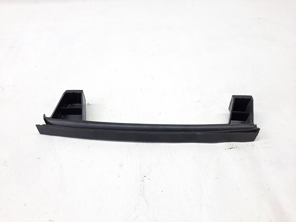 Sonic. Направляющая стекла двери передней правой (салазки) Chevrolet Sonic 2012-2020 95460933 Chevrolet Sonic