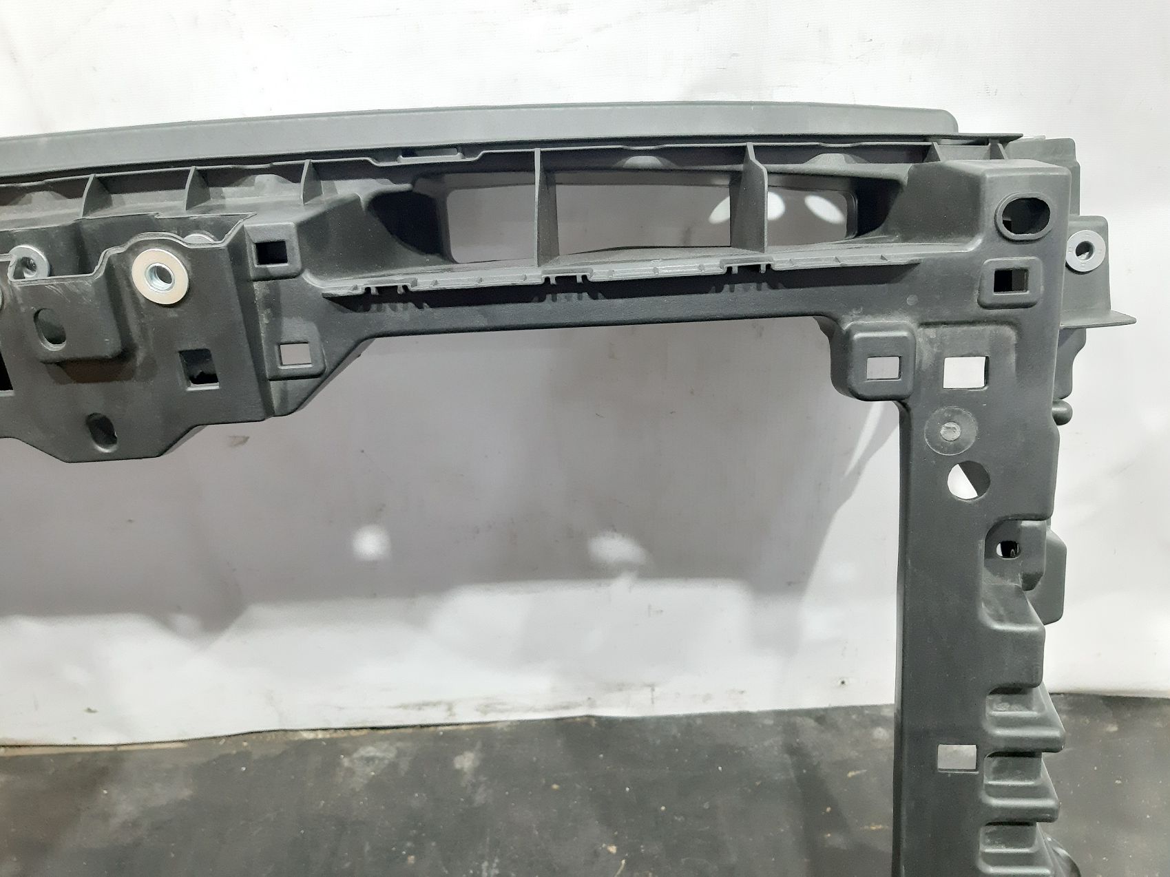  Передняя панель (телевизор) Volkswagen Passat B8 `16-19 Volkswagen Passat B8 5