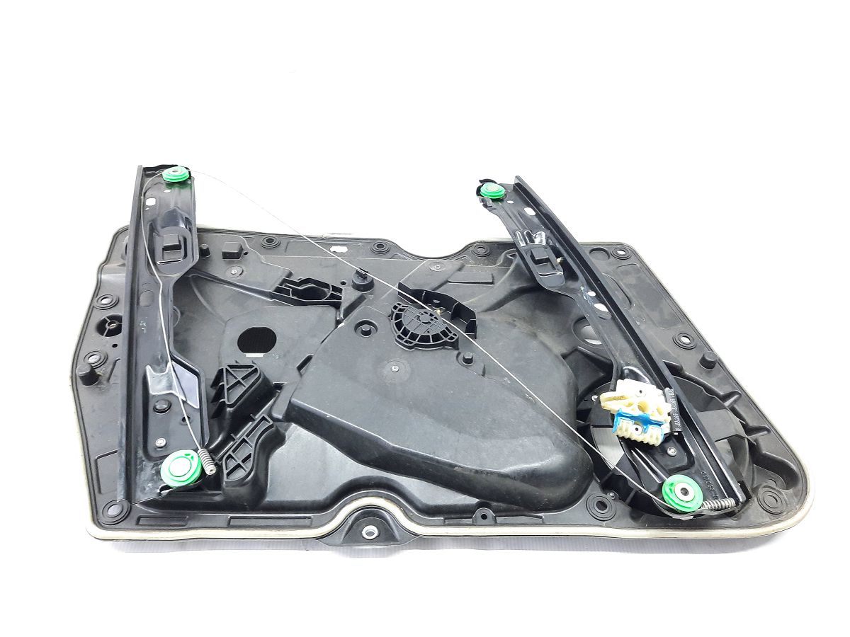 Golf. Плита стеклоподъёмника двери передней правой Volkswagen Golf 2010-2014 5K0837462D Volkswagen Golf