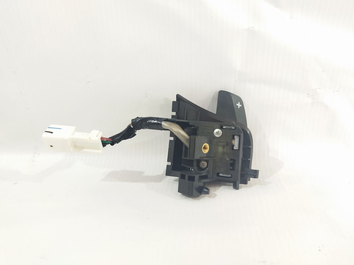 Cr-z Лепесток подрулевой правый Honda CR-Z 2011-2016 78560SZTN81ZA Honda CR-Z 2 Cr-z Лепесток подрулевой правый Honda CR-Z 2011-2016 78560SZTN81ZA Honda CR-Z 2