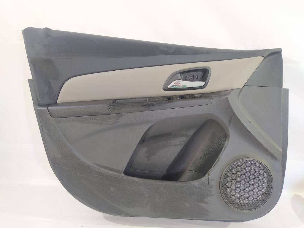 Cruze. Карта двери передней левой Chevrolet Cruze 2011-2014 95319512 Chevrolet Cruze