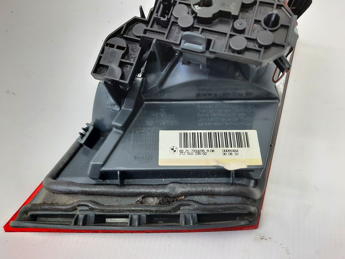 Товари з дефектами Ліхтар кришки багажника правий BMW 5 series 2011-2013 63217203226 BMW 5 series 8 Товари з дефектами Ліхтар кришки багажника правий BMW 5 series 2011-2013 63217203226 BMW 5 series 8